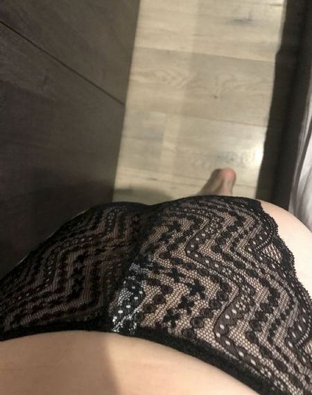 黄杏秀
