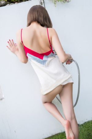动漫打扑克