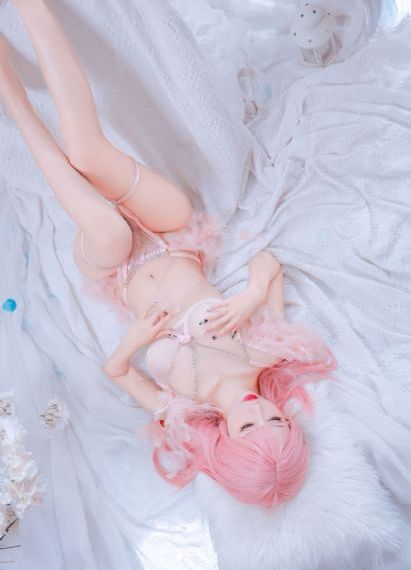 女机械人在线