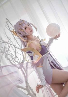 尹海英